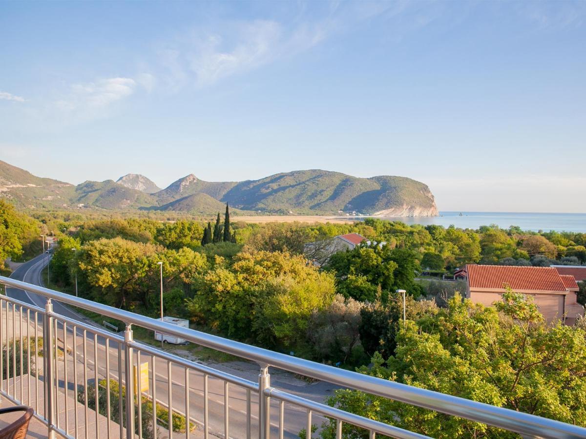 诺贝尔住宿加早餐旅馆 Petrovac 外观 照片